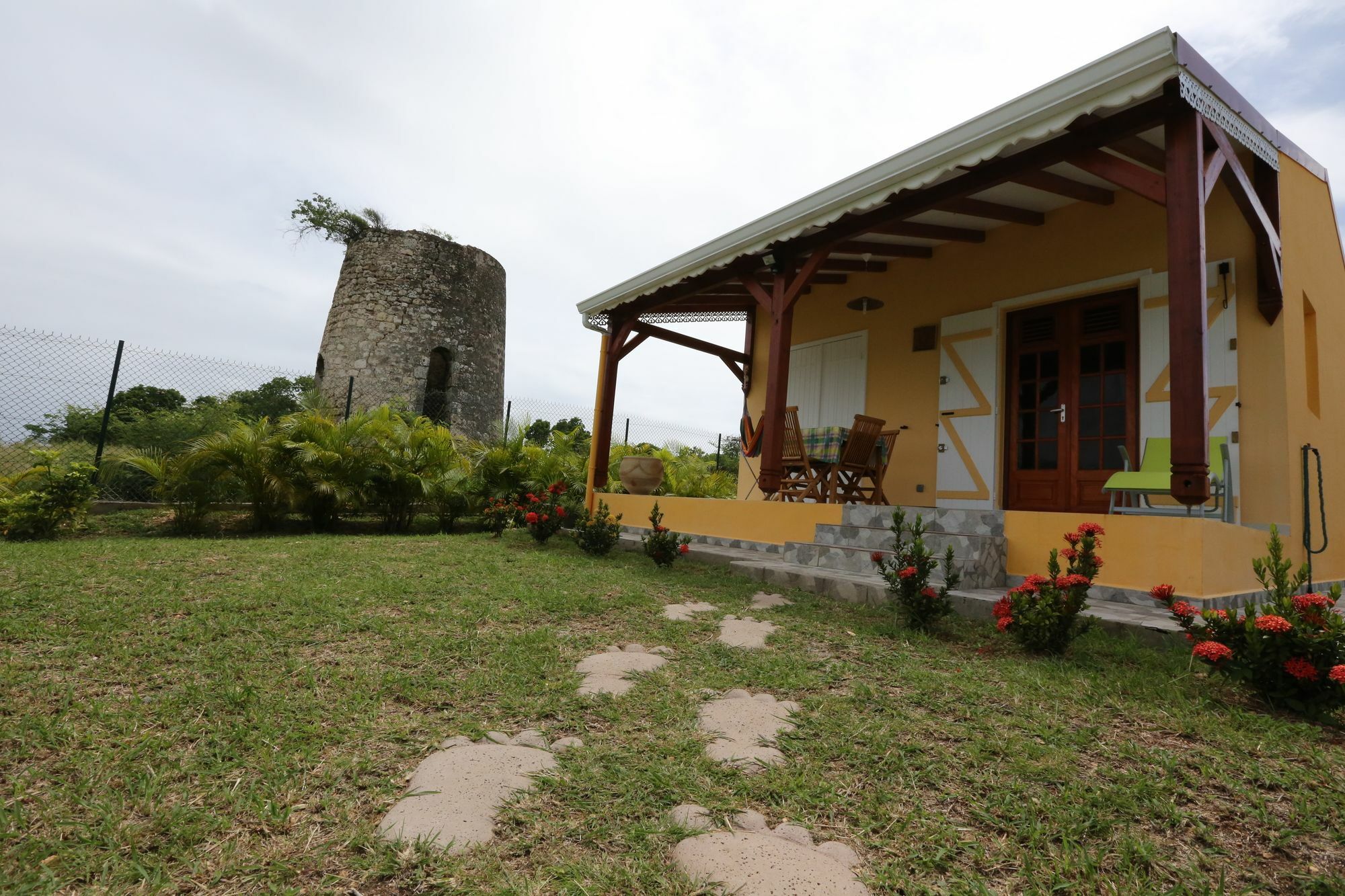 Les Palmes Du Moulin Villa Saint-Louis Buitenkant foto